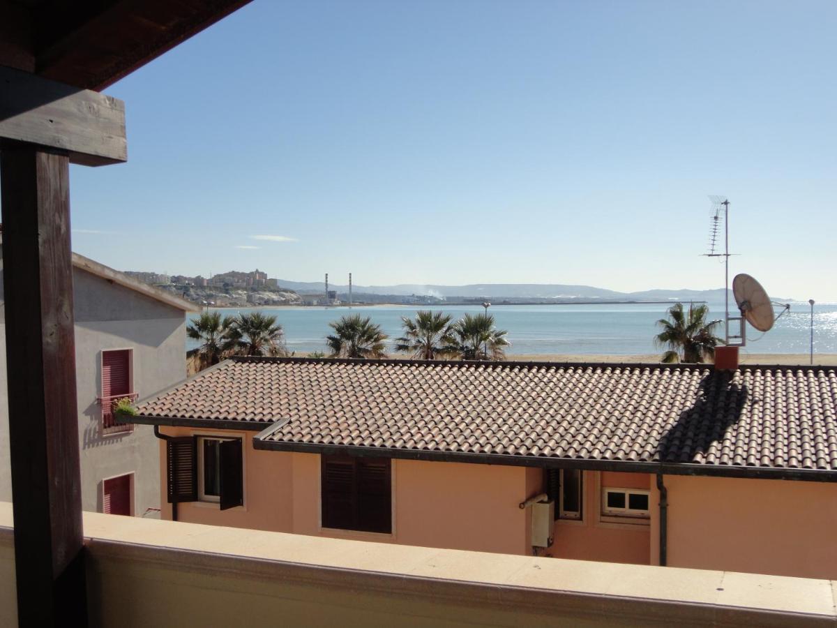 Baciati Dal Sole - Appartamento Fronte Spiaggia Porto Empedocle Exterior foto